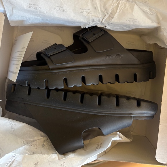 NEW IN BOX Birkenstock Chunky Papillio Arizona Leather in Black - Picture 3 of 3